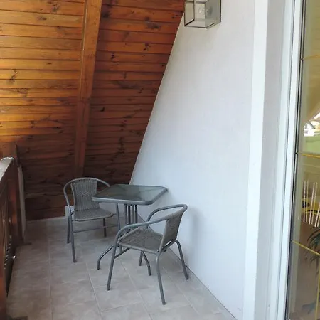 Eckberger Weinstrasse 139 Apartment *