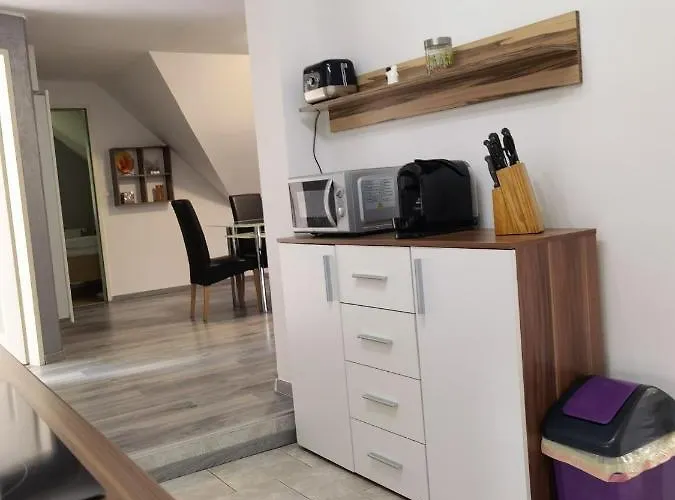 Eckberger Weinstrasse 139 *