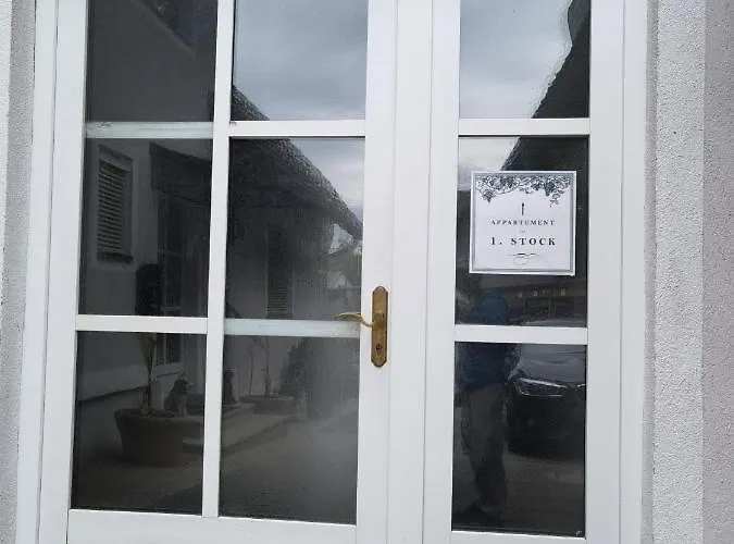 Eckberger Weinstrasse 139 *