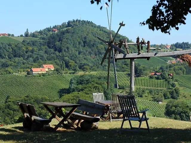 Daire Eckberger Weinstrasse 139